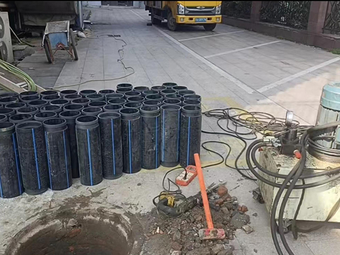 泌阳PE置换管厂家 DN315置换管 非开挖管短管置换